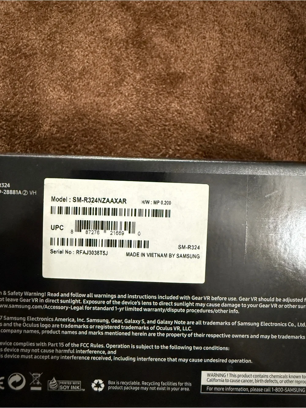 Samsung Gear VR with Controller - Black Box